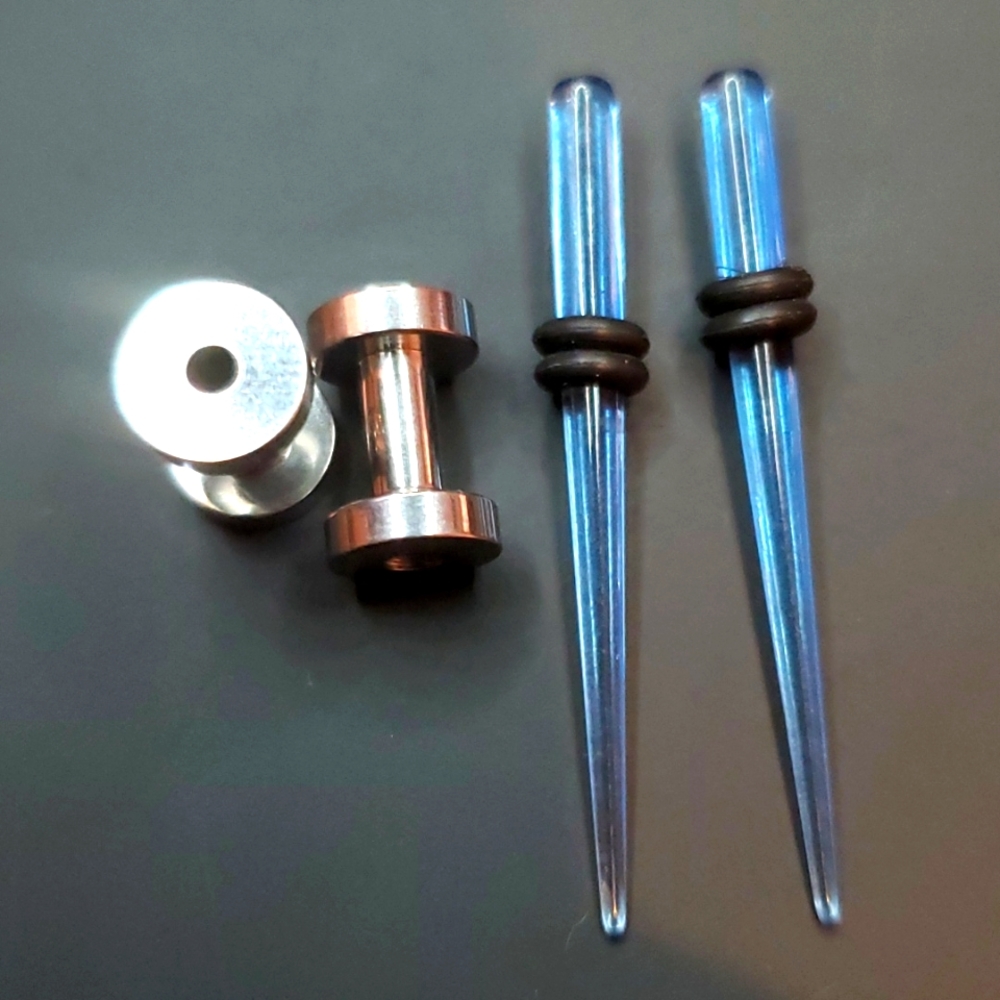 Tapers blue Translucent, ear plugs stainless steel  body piercing  2.5 mm